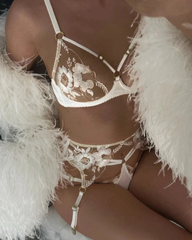 DANIELA Sexy White Lingerie Set